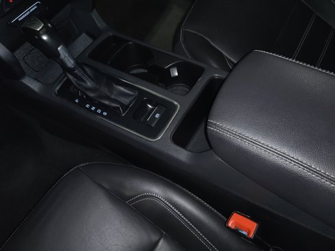Used 2017 Ford Escape SE w/ SE Leather Comfort Package image 26