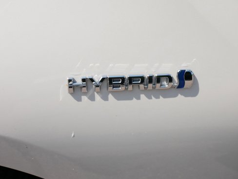 Used 2019 Toyota Prius XLE image 10