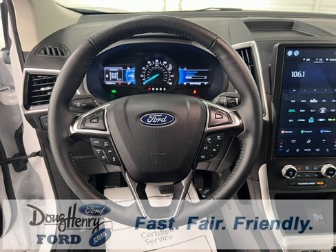 Used 2024 Ford Edge SEL image 37