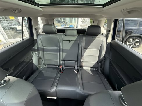 Used 2021 Volkswagen Tiguan SEL image 20