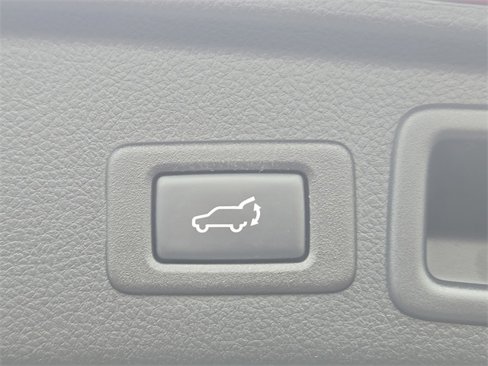 Used 2017 Subaru Forester 2.5i Limited image 14