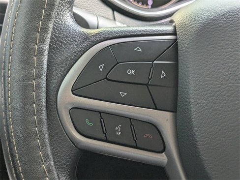 Certified 2019 Jeep Cherokee Latitude w/ Popular Appearance Group image 23