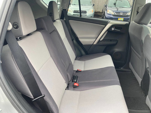 Used 2015 Toyota RAV4 XLE image 90