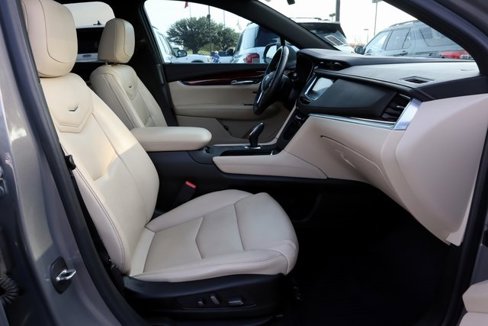 Used 2018 Cadillac XT5 Luxury image 21