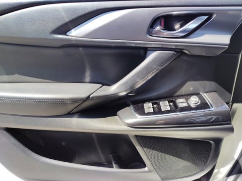 Used 2016 MAZDA CX-9 Touring image 18