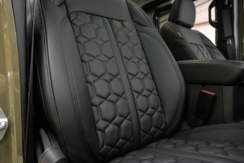 Used 2025 Jeep Gladiator Sport image 18