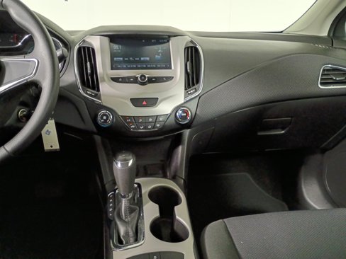 Used 2017 Chevrolet Cruze LS image 23