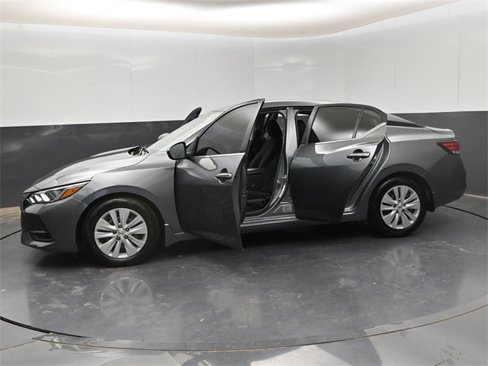 Used 2022 Nissan Sentra S image 33