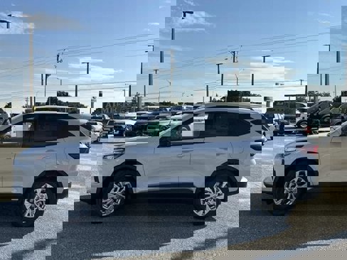 New 2025 Ford Escape Active image 8