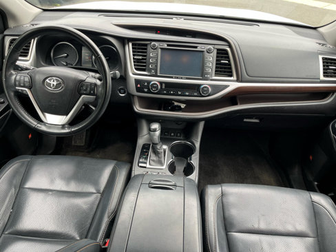 Used 2016 Toyota Highlander Limited image 13