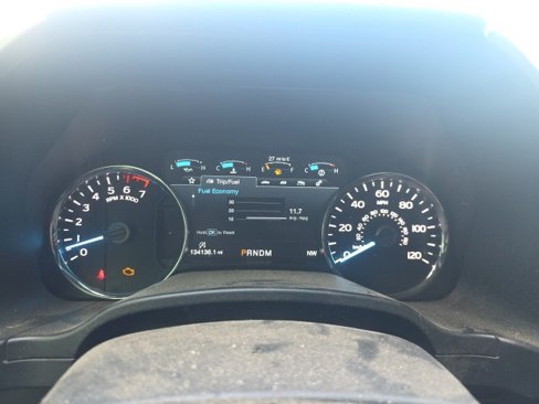 Used 2018 Ford F150 Lariat w/ Equipment Group 501A Mid image 17