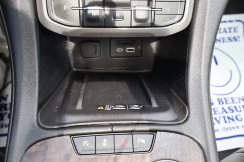 Used 2023 GMC Acadia Denali w/ Black Diamond Edition image 20