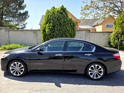 Used 2013 Honda Accord Sport image 3
