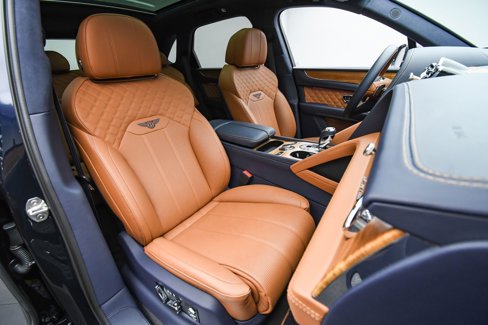 Used 2023 Bentley Bentayga image 18