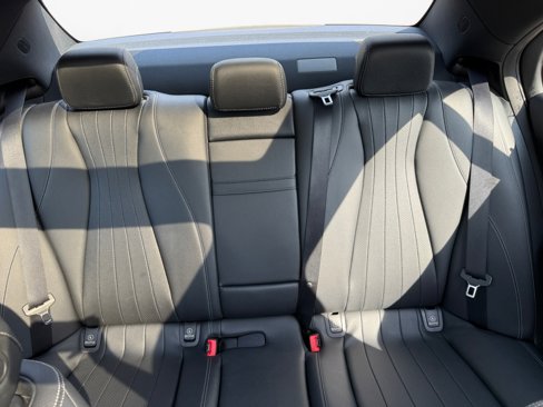 Used 2019 Mercedes-Benz E 300 image 14