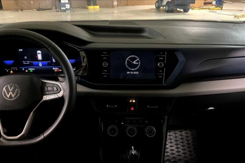 Used 2023 Volkswagen Taos SE image 6