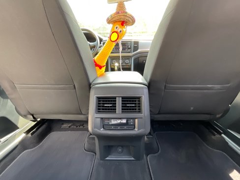 Used 2018 Volkswagen Atlas S image 32