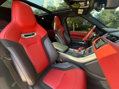 Used 2022 Land Rover Range Rover Sport SVR Carbon Edition image 21