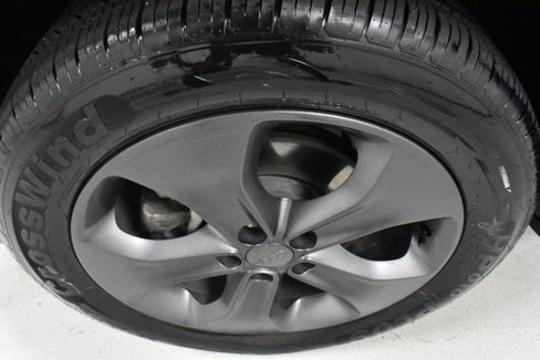 Used 2022 Jeep Compass Latitude image 9