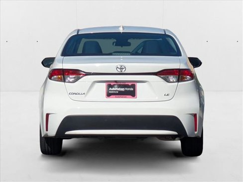 Used 2021 Toyota Corolla LE image 7