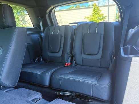 Used 2018 Ford Explorer XLT w/ Equipment Group 201A image 24