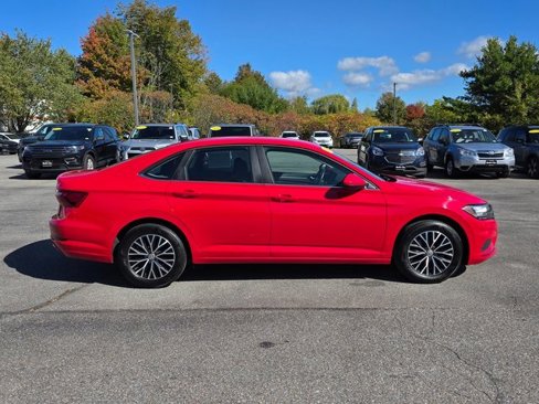 Used 2021 Volkswagen Jetta S image 9
