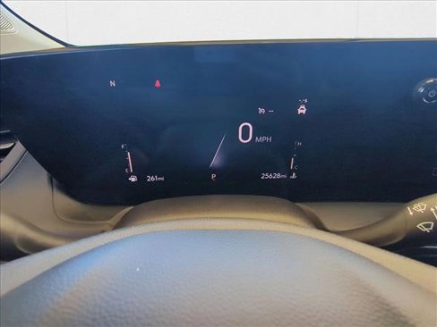 Used 2024 Buick Encore GX Sport Touring image 11