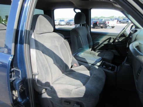 Used 2002 Chevrolet Silverado 3500 LS w/ Electrical Convenience Pkg image 17
