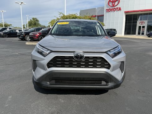 Used 2023 Toyota RAV4 LE image 2
