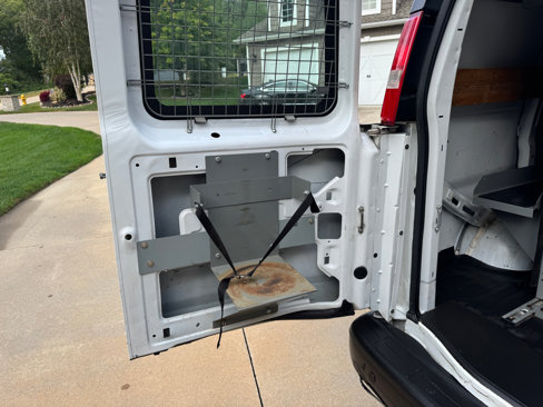 Used 2017 Chevrolet Express 2500 image 28