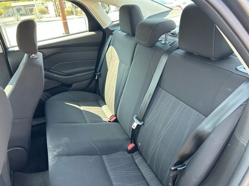 Used 2017 Ford Focus S image 15