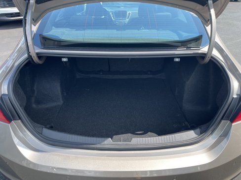 Used 2024 Chevrolet Malibu LT image 18