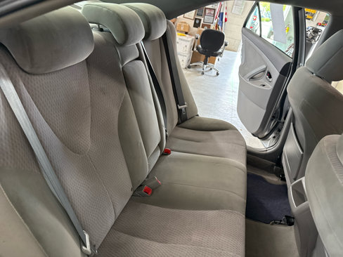 Used 2010 Toyota Camry LE image 50
