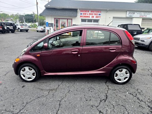 Used 2012 Mitsubishi i SE image 6