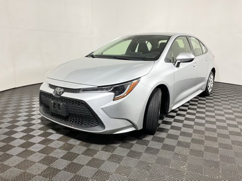 Used 2020 Toyota Corolla LE image 7