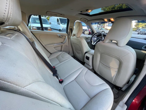 Used 2015 Volvo V60 T5 Premier Plus image 30