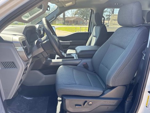 New 2025 Ford F150 XLT w/ Equipment Group 302A MID image 8