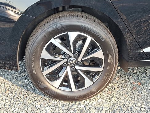 New 2025 Volkswagen Jetta S image 5