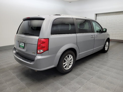 Used 2019 Dodge Grand Caravan SXT image 9