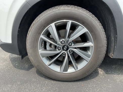 Used 2020 Hyundai Santa Fe SEL w/ Convenience + Premium Package image 10