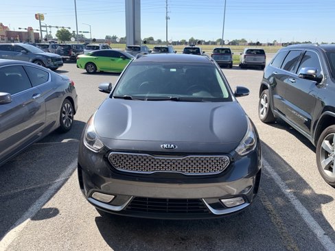 Used 2019 Kia Niro S Touring image 2