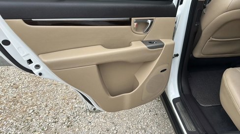 Used 2011 Hyundai Santa Fe Limited image 6