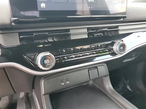 Used 2024 Honda Prologue EX image 21