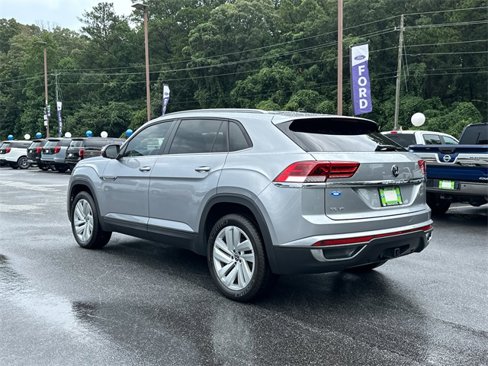 Used 2022 Volkswagen Atlas Cross Sport SE image 5