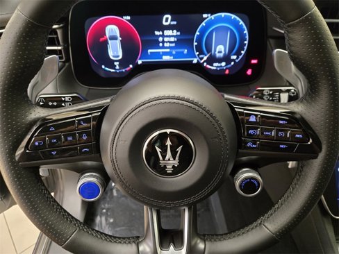 Used 2024 Maserati Grecale GT image 33