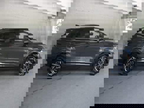 Used 2023 Kia Sportage LX image 4