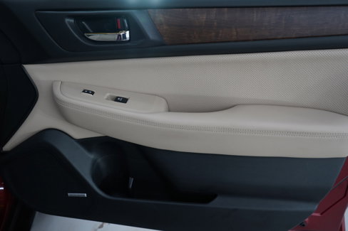Used 2016 Subaru Outback 3.6R Limited image 9