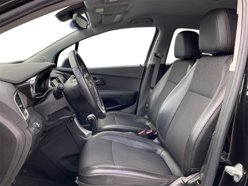 Used 2019 Chevrolet Trax LT w/ LT Convenience Package image 22
