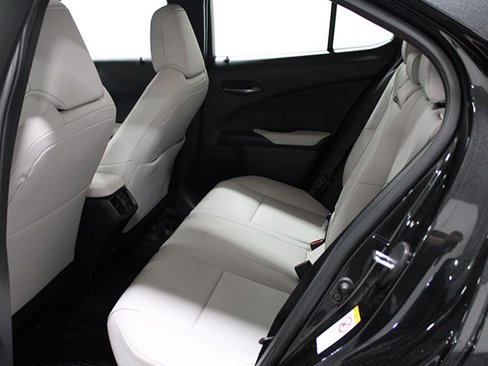 Used 2019 Lexus UX 250h image 15