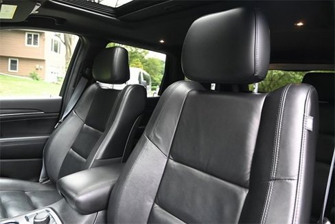 Used 2019 Jeep Grand Cherokee Limited image 29